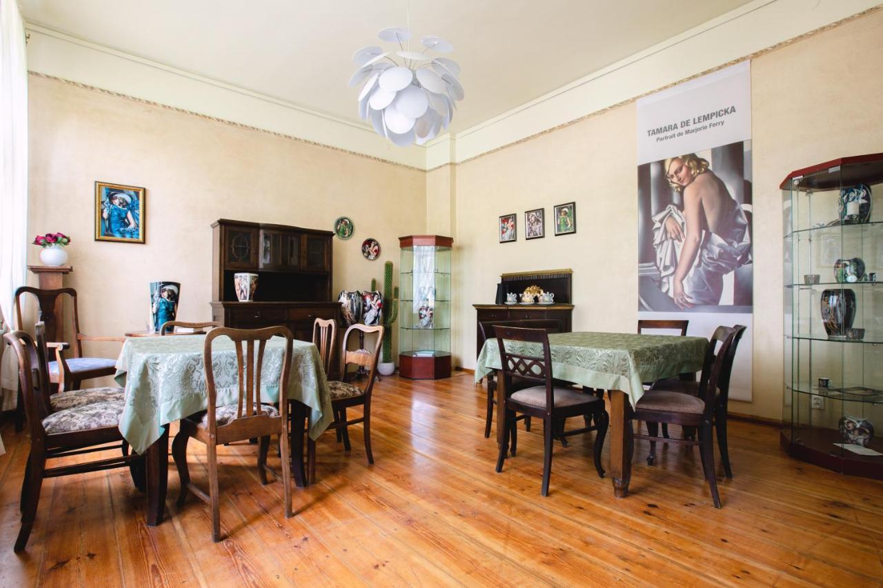 Вилла Dwor Podstolice - House Of Rosenthal Экстерьер фото