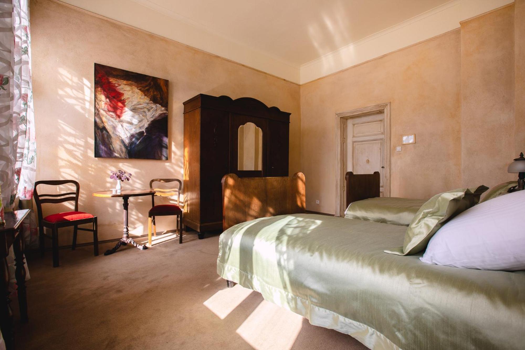 Вилла Dwor Podstolice - House Of Rosenthal Экстерьер фото
